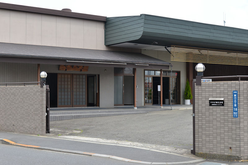 やすらぎ都民斎場 入口1