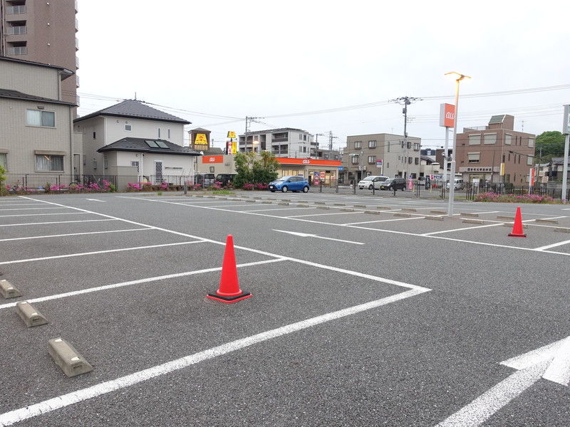 セレモニースギウラ　東松戸駅前ホール 駐車場