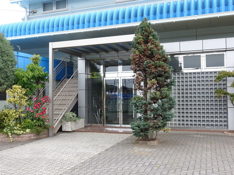 雲人会館 入口