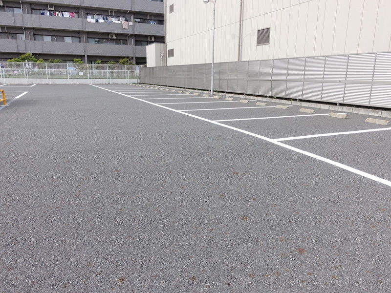 ライフケア千葉寺 駐車場