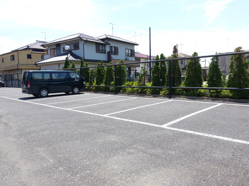 八日市場　 駅前ホール 駐車場