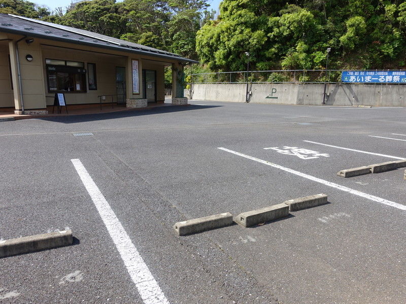 星の森ホール 駐車場
