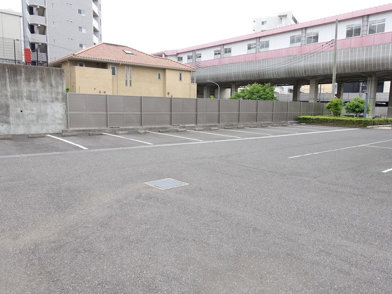 ライフケアメモリイプレイス村上 駐車場