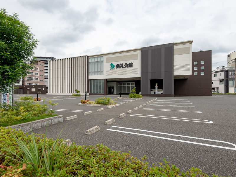 浪速典礼会館 駐車場