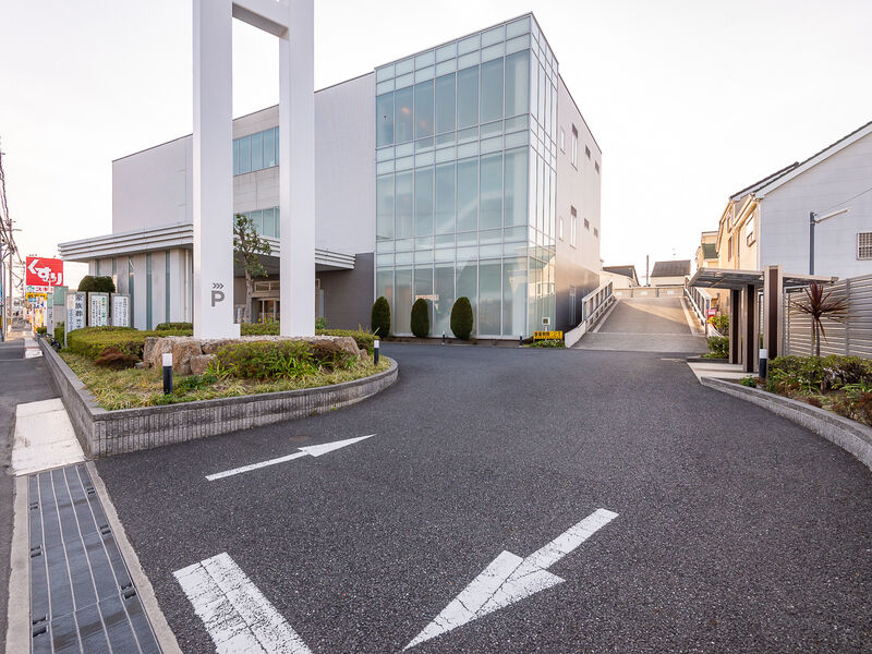 若江典礼会館 駐車場
