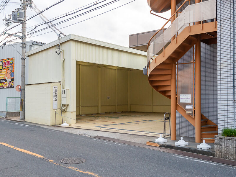 家族葬専用 泉屋 灯あかり石切ホール 駐車場