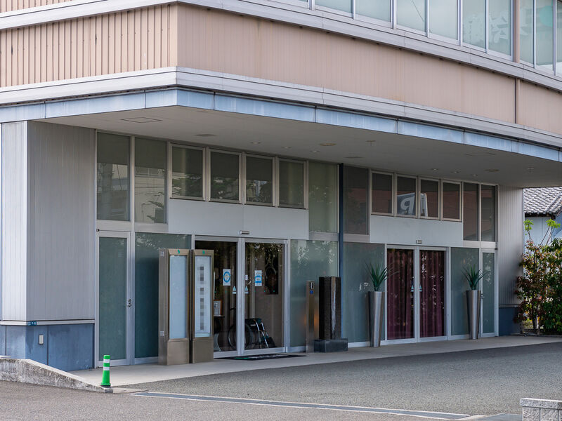 柏原典礼会館 入口