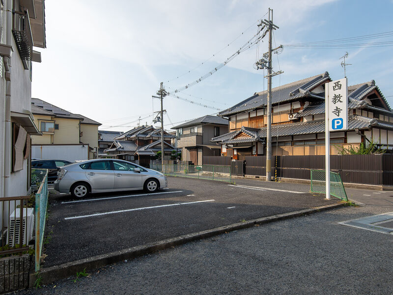 西教寺 駐車場