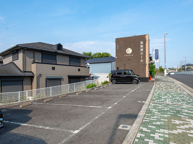 かがやきホール 駐車場