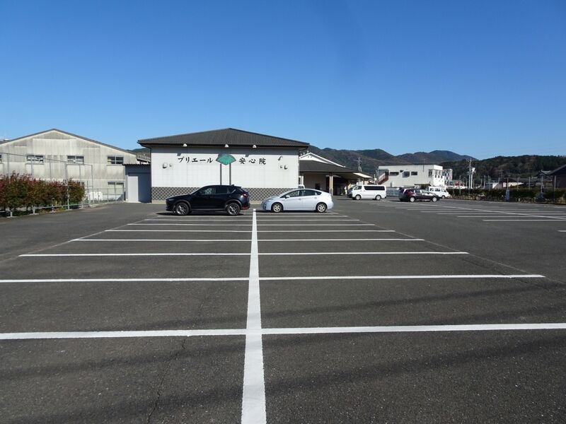 プリエール安心院 駐車場１
