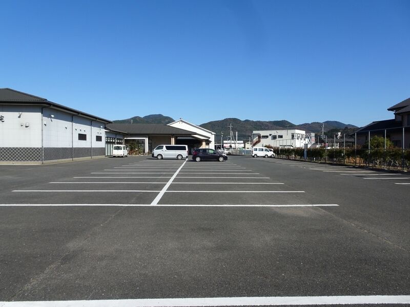 プリエール安心院 駐車場２