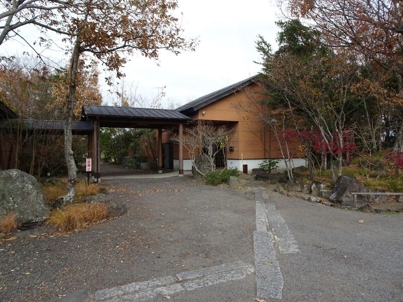 佛信堂緑の国斎場 外観３