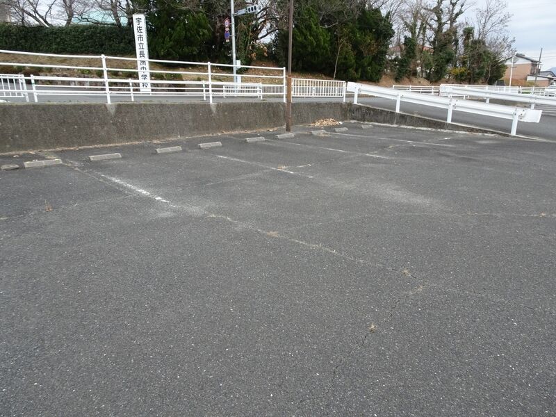 宇佐ながす斎場 駐車場３