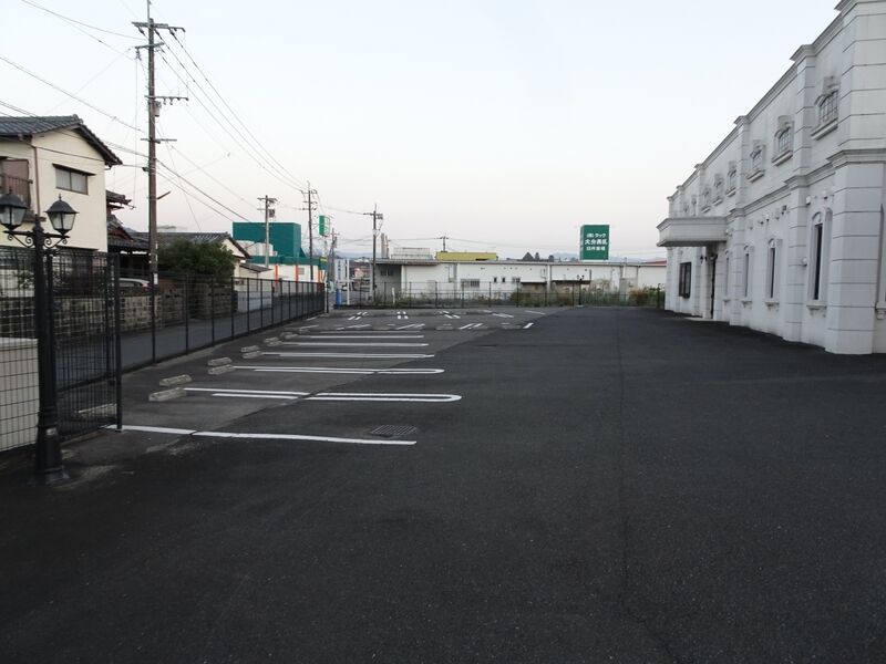 臼杵会館 駐車場１