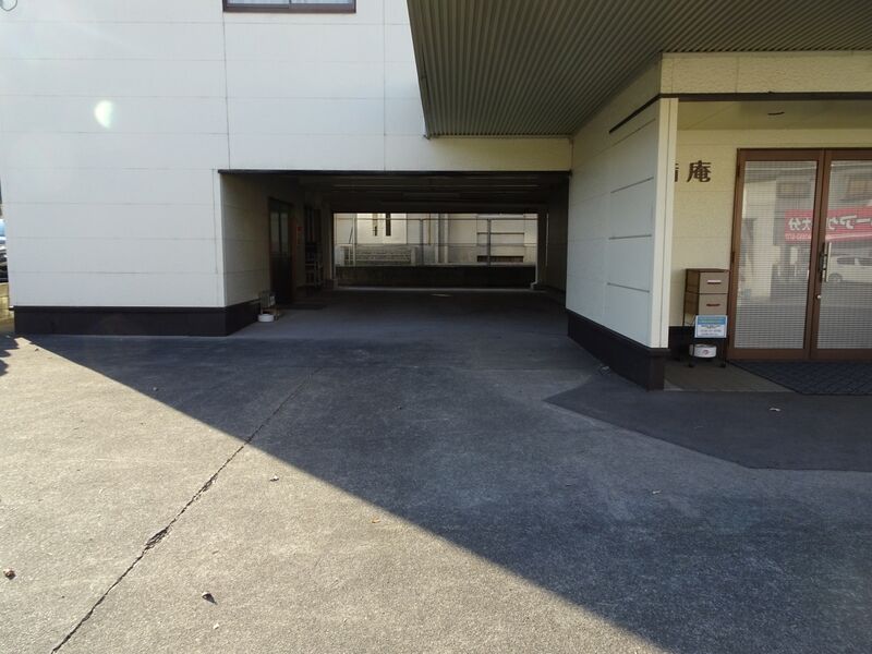 備庵 山津 駐車場２