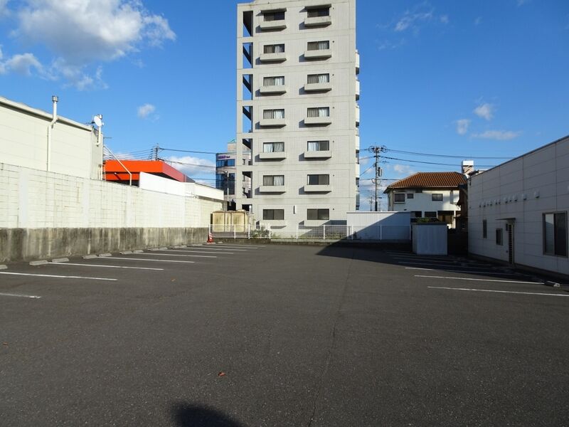 高城斎場 駐車場１