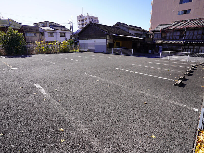 稲荷メモリードホール 駐車場2