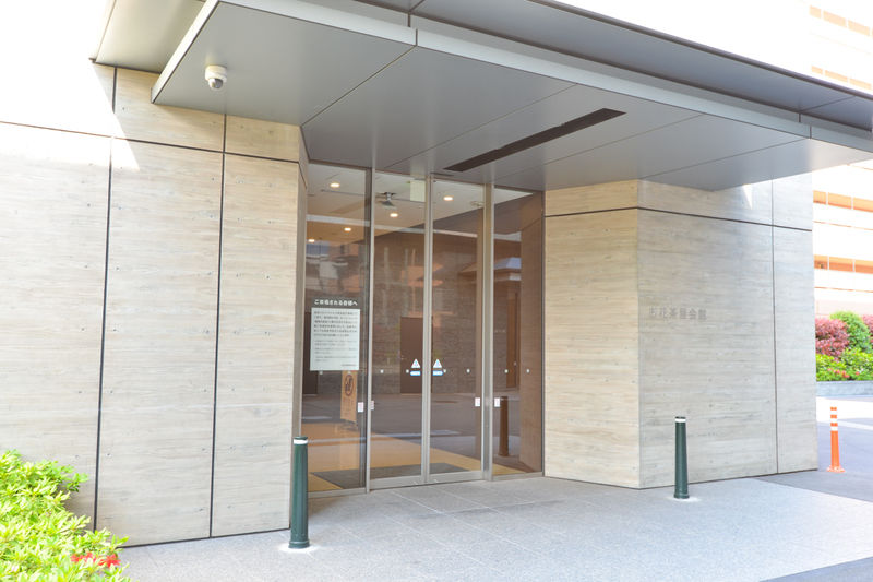 四ツ木斎場併設 お花茶屋会館 入口1