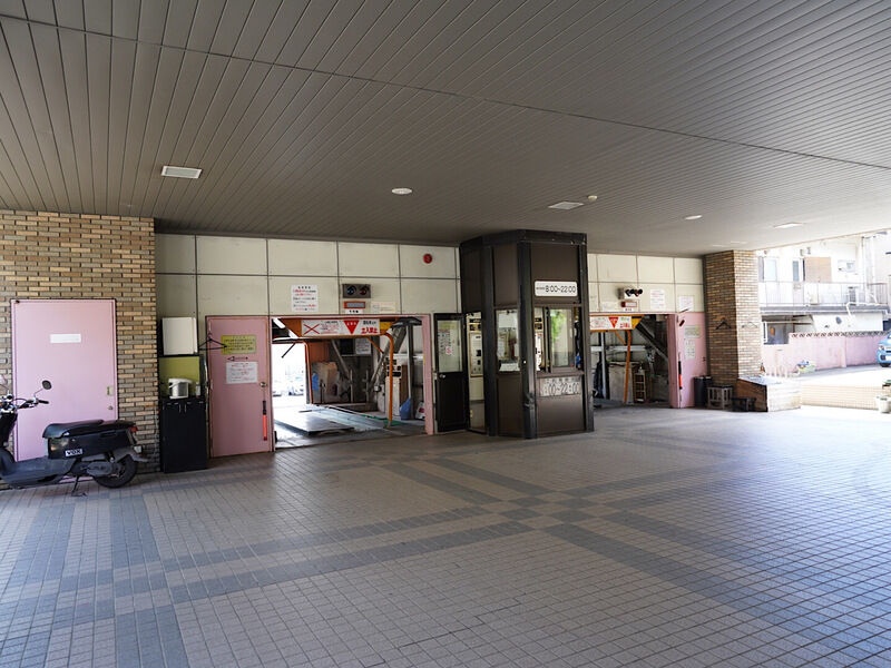長崎斎場新館 駐車場1