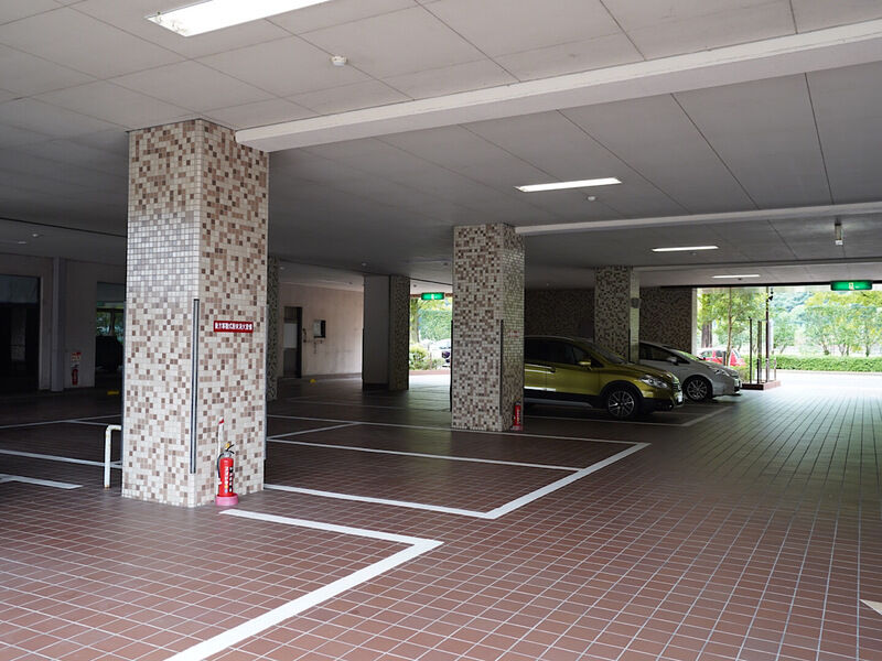 諫早法倫會館 駐車場3