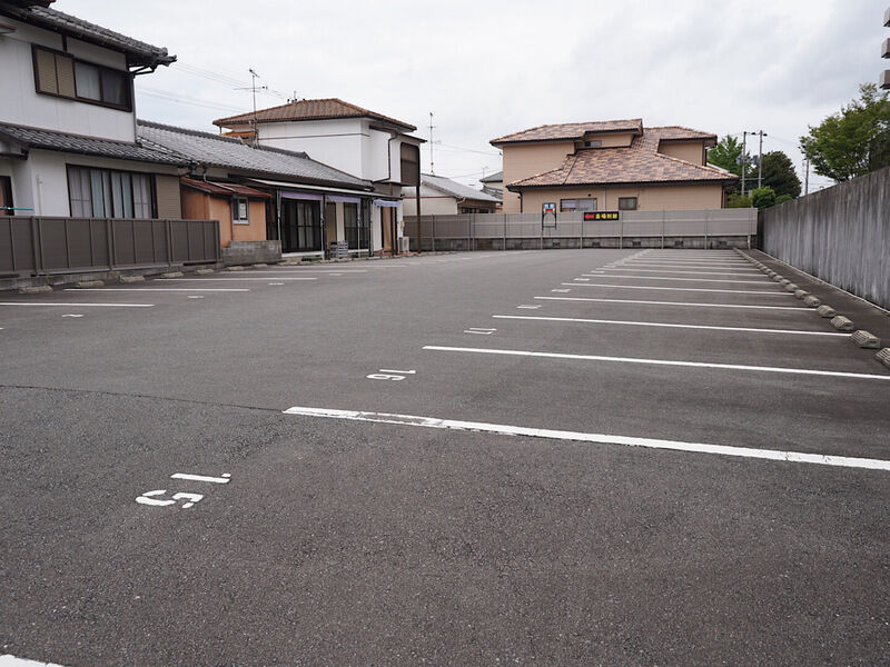 永渕斎場 駐車場1