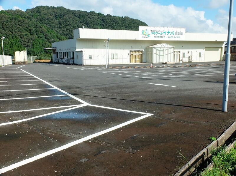 メモワールイナバ 鳥取南 駐車場