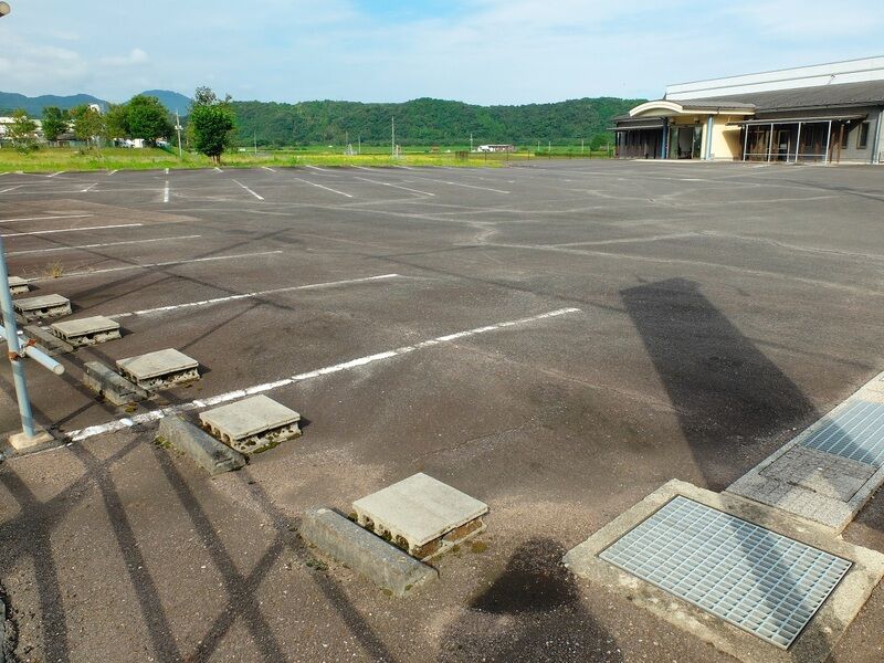 鳳明殿西会館 駐車場