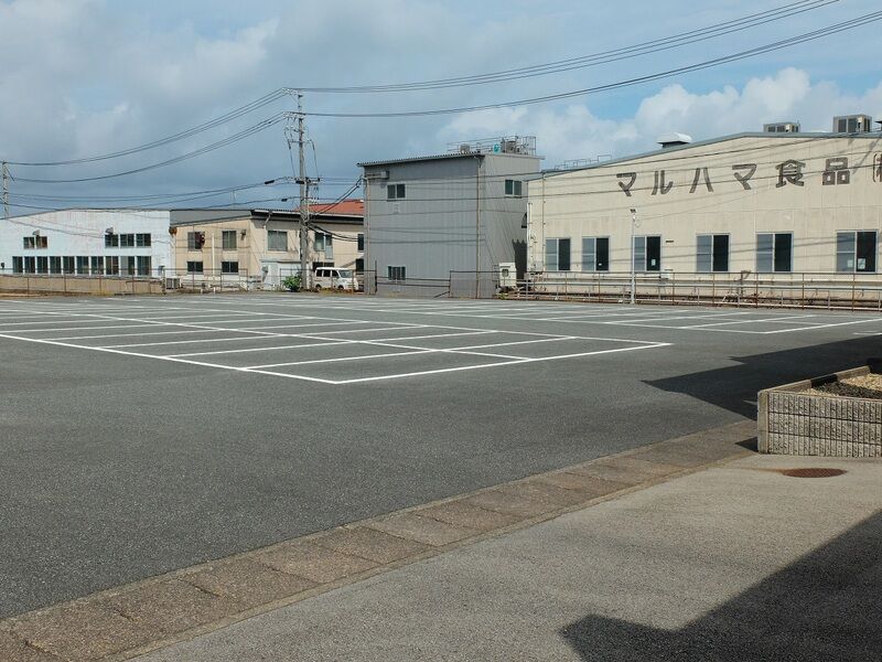浜田西会館 駐車場2