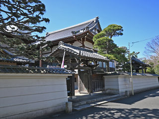 霊泉院