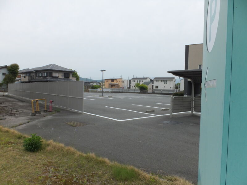 ベルモニー会館 国府 駐車場１