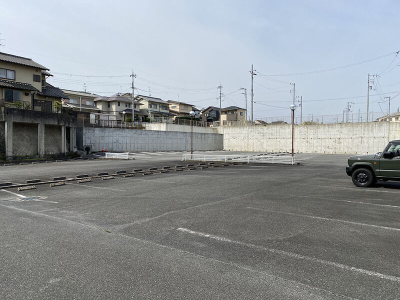 花水木会館　本館 駐車場
