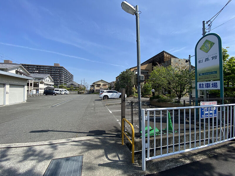 フラ ファミーリァ 駐車場