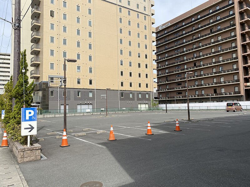 奈良駅前ホール 駐車場
