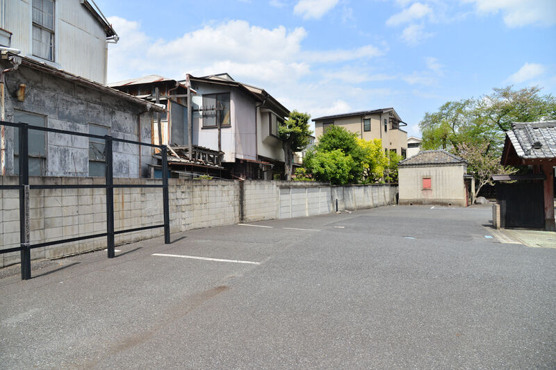 観明寺会館 駐車場1