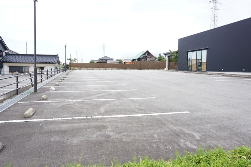 式斎会館 みずほ 黒部 駐車場