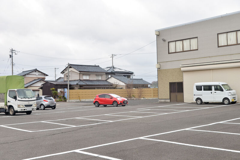 あすわホール僾 駐車場