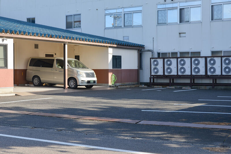 メモリアルハウス はるか 駐車場