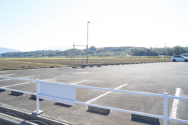 岡村会館 駐車場1