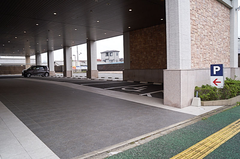 シティホール古賀 駐車場1