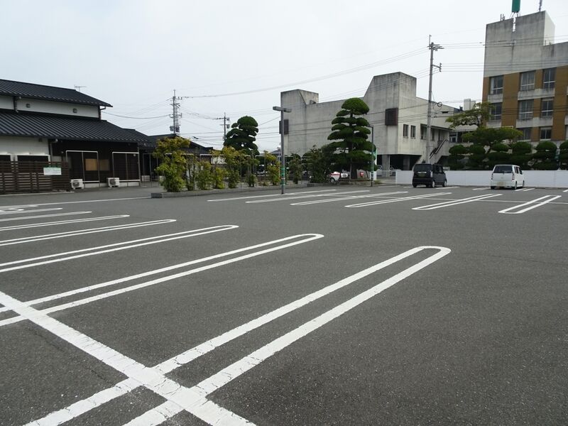 フューネラルフォール山河 駐車場１