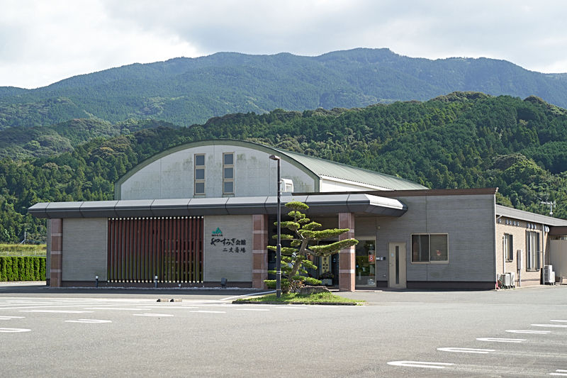 二丈斎場