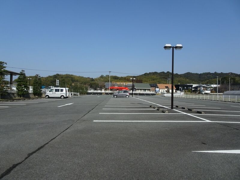 まごころ会館山内 駐車場３