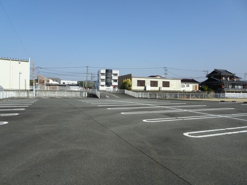 八女会館 駐車場２