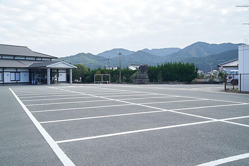 やすらぎ会館筑穂斎場 駐車場1