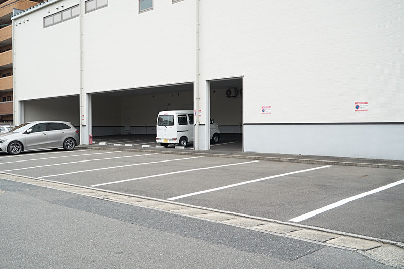 しらゆりセレモニーホール　福岡西 駐車場1