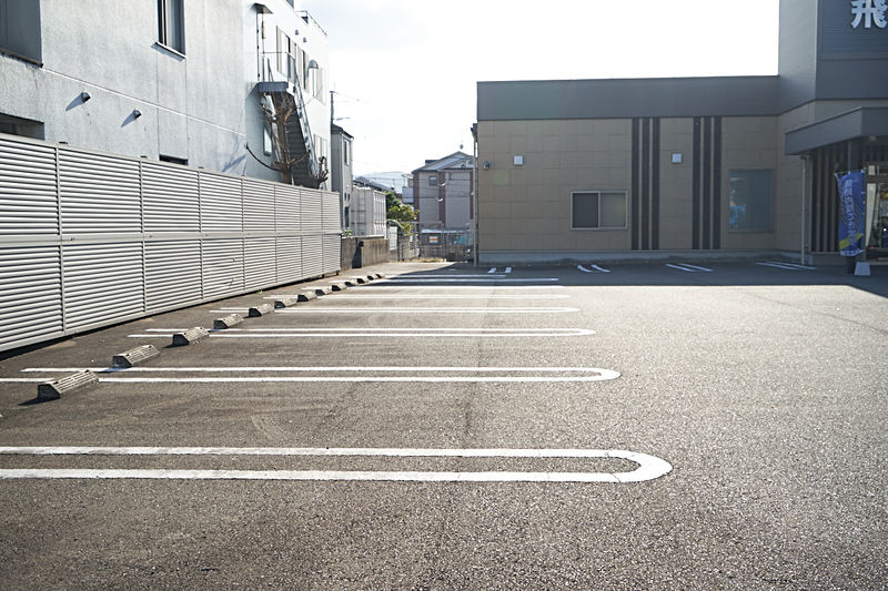 井尻斎場 駐車場1