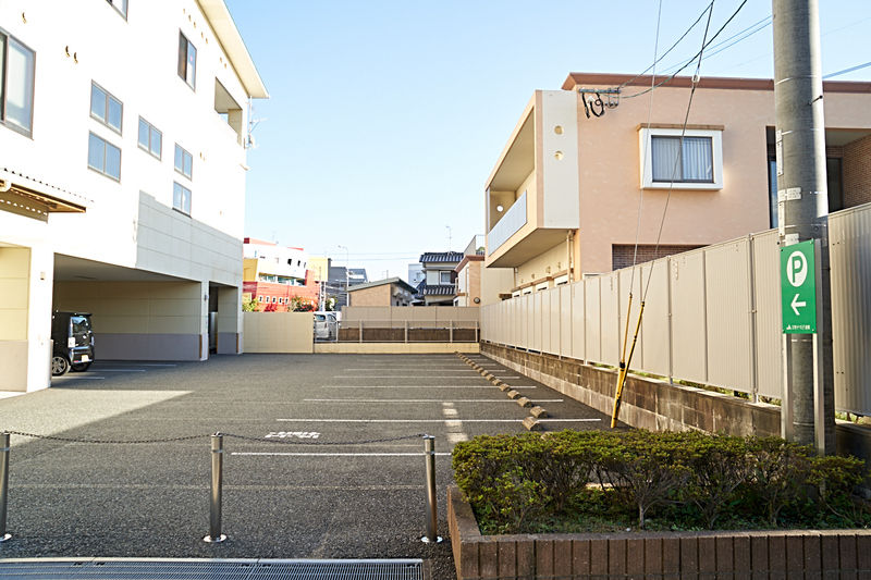 三宅やすらぎ会館 駐車場1