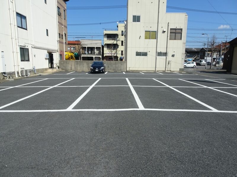 若松紫雲閣 駐車場１
