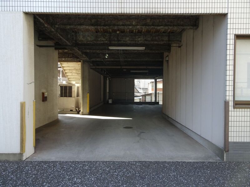 中井紫雲閣 駐車場１