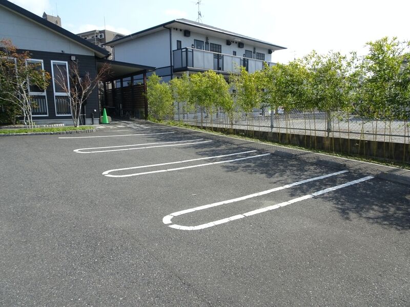 家族葬のこうりん　則松 駐車場２